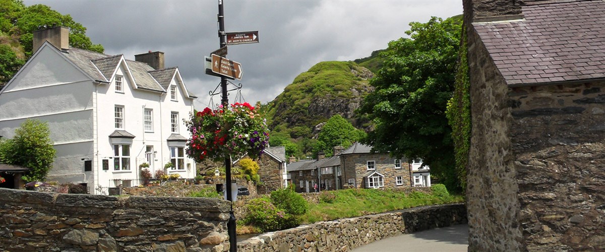 B&B Guest House Holiday Accommodation Beddgelert Snowdonia