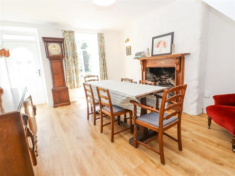Llys Emrys - Self catering holiday cottage in Beddgelert
