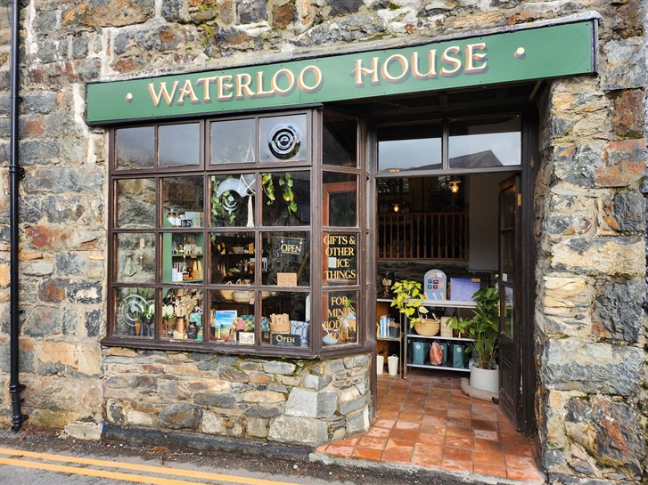Waterloo House